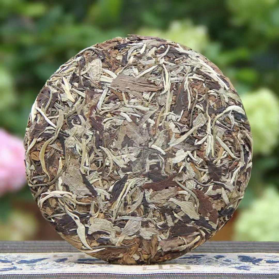 普洱茶江湖：骗子的“做旧”魔法，与山头口中的“人民币”味道